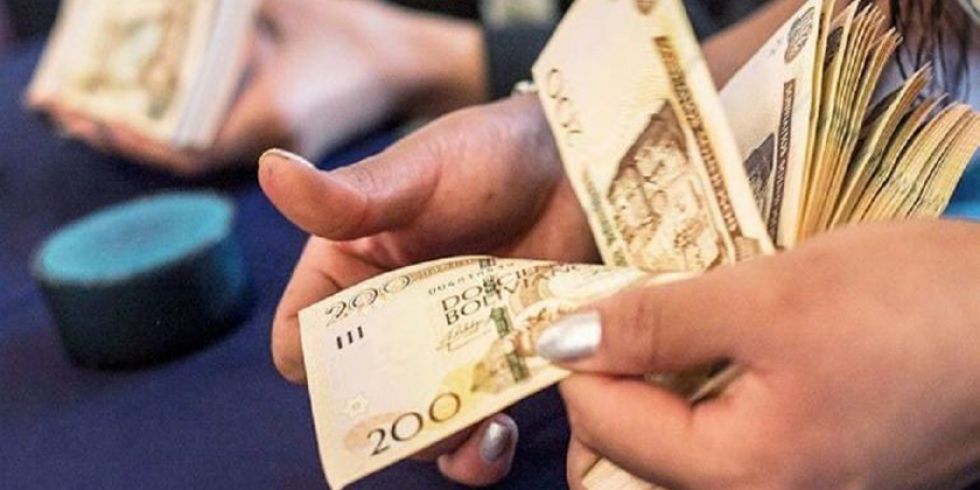 El Gobierno anunciará a finales de octubre si se paga el doble aguinaldo