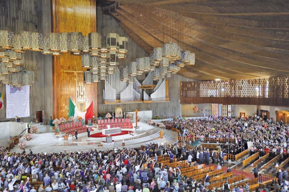 Despiden a José José en la Basílica de Guadalupe