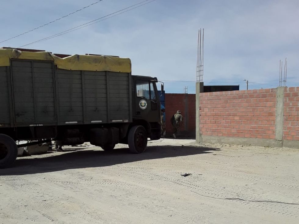 Incautan otro tráiler con mercadería de contrabando en Uyuni