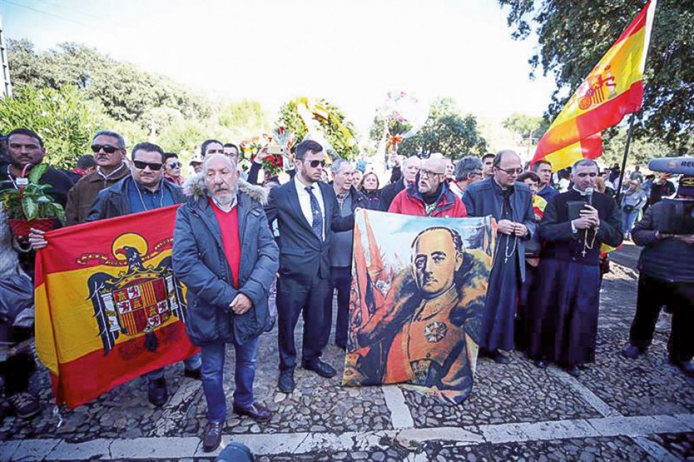 España: Exhuman al exdictador Franco