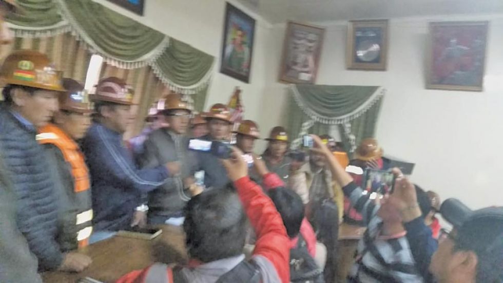 Porco: las cooperativas mineras están con el pueblo potosino