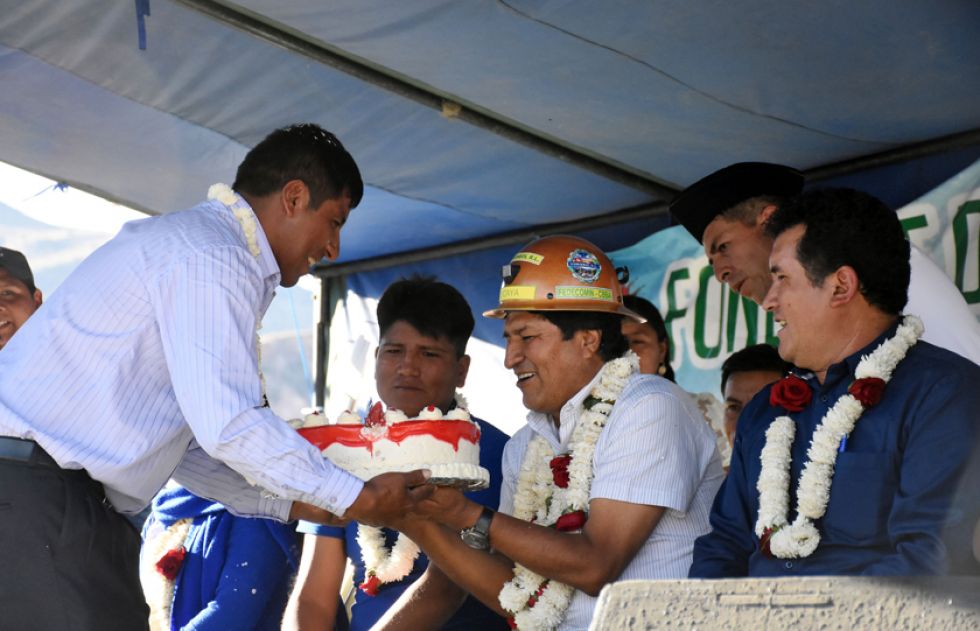 Evo Morales cumple 60 años de edad en medio de protestas sociales