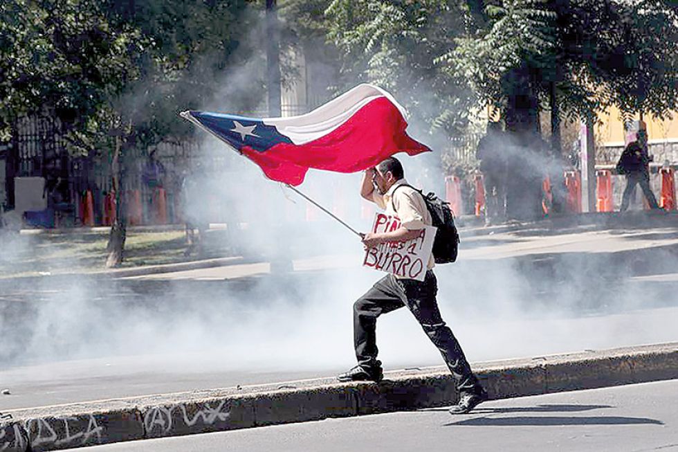 Estallido social en Chile obliga a reconducción