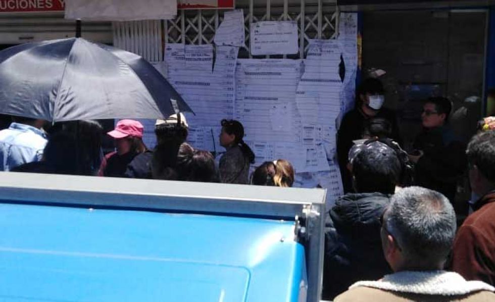 Hallan material electoral en el basurero cerca de un mercado