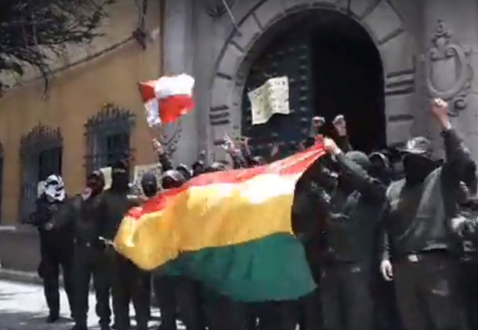 Policías en Potosí se declaran en estado de emergencia