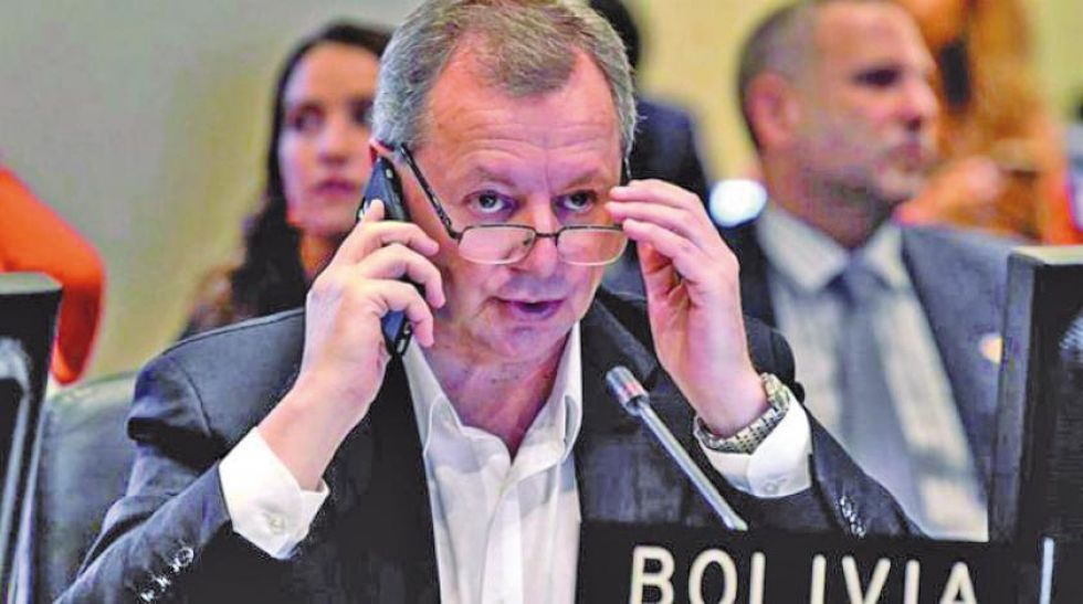 Renuncia el embajador de Bolivia ante la OEA en medio de crisis en el país