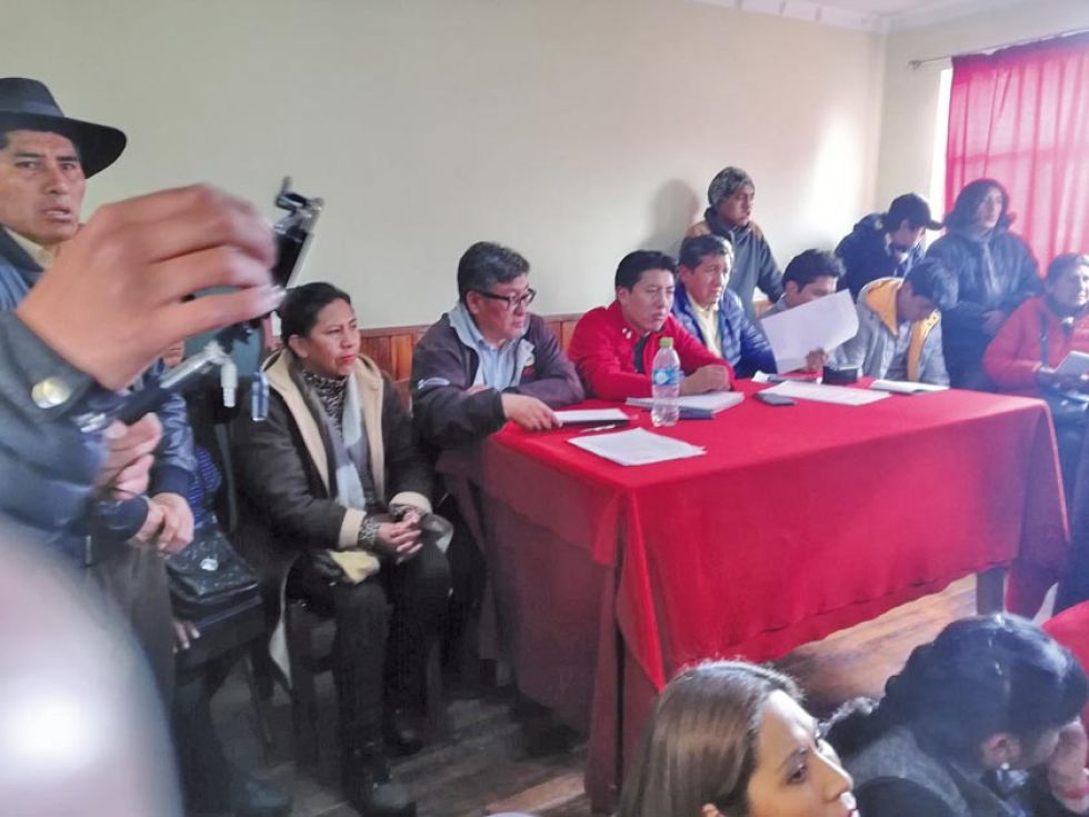 Potosí cambia de estrategia en su protesta: de paro a vigilias