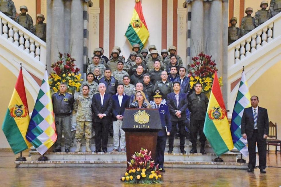 Gobierno denuncia la presencia de “grupos subversivos armados”