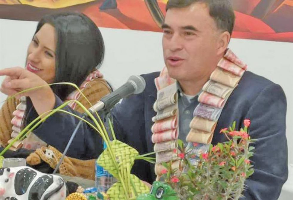 Gobierno: Quintana tendrá que resignarse a vivir en una embajada