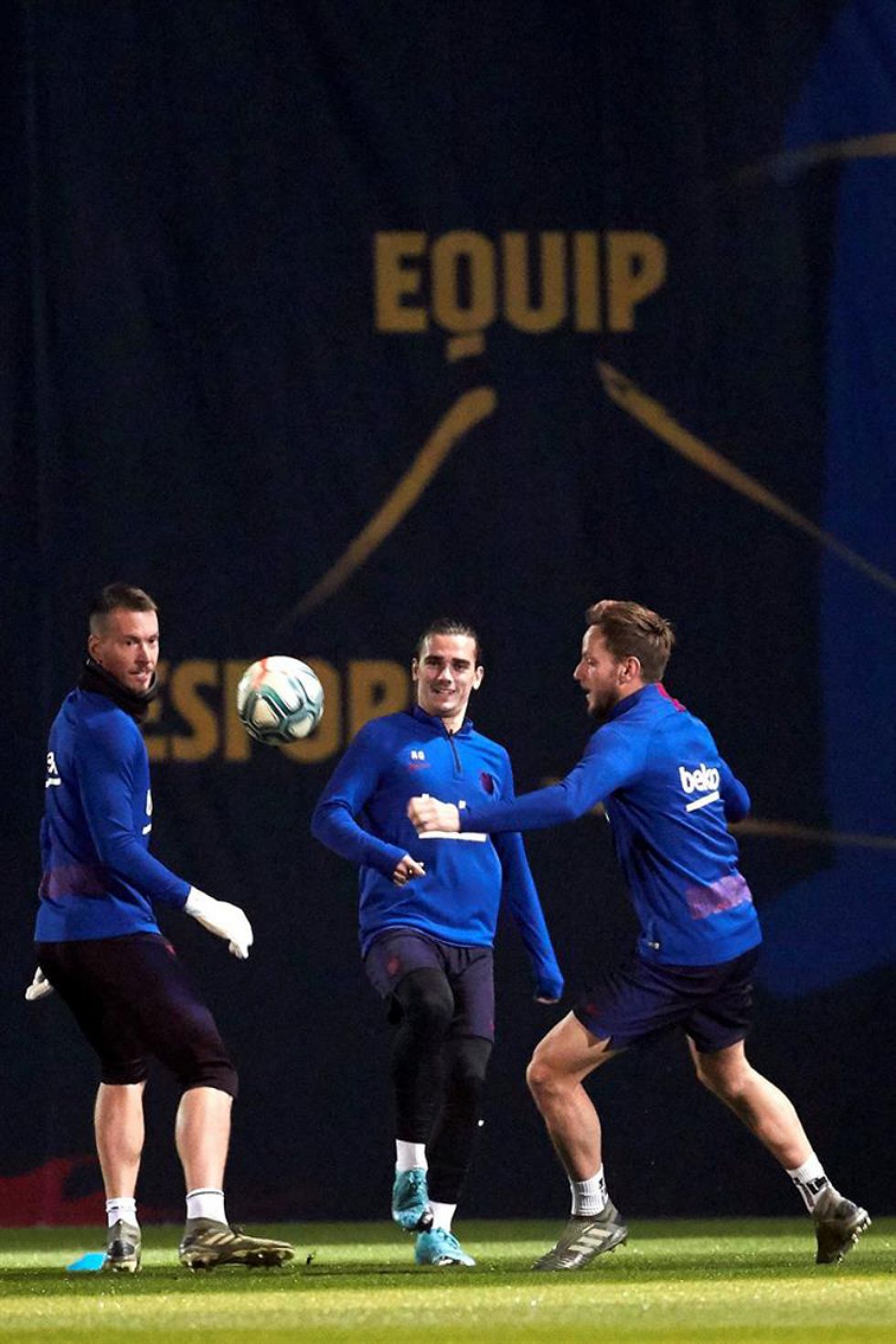 Barza y Atlético se miden en el “Metropolitano”