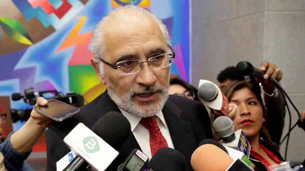 Mesa: Evo es el abanderado de la confrontación racial