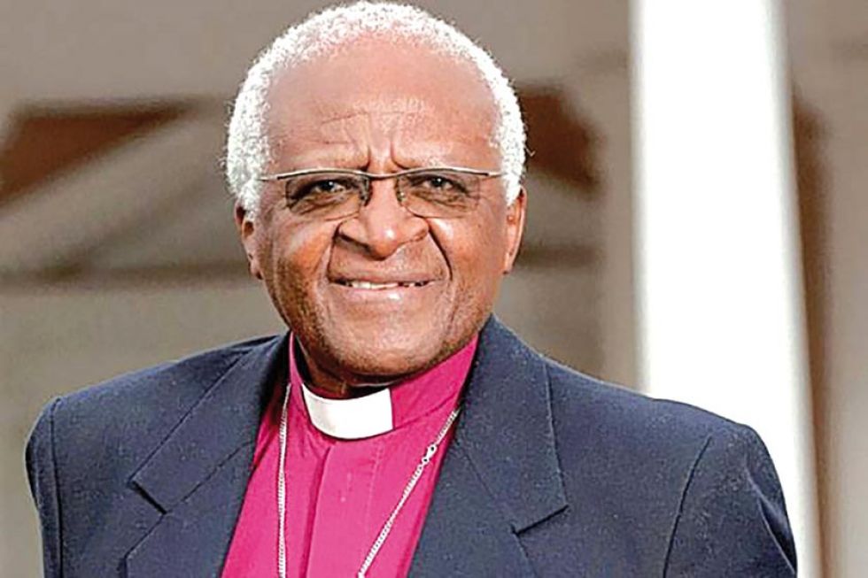 Premio Nobel de la Paz Desmond Tutu, hospitalizado