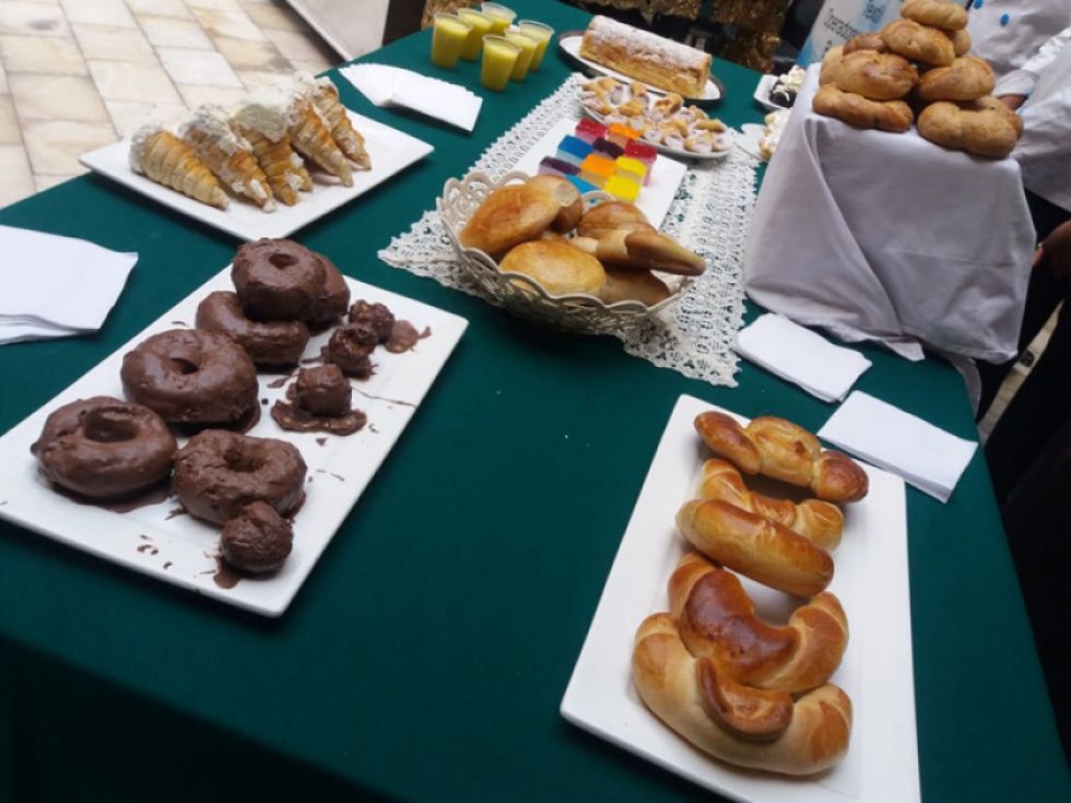 Hoy se realiza la feria del postre con varios dulces 