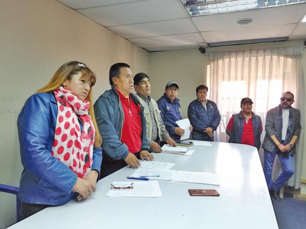 Trabajadores de Aapos logran destitución de la asesora jurídica