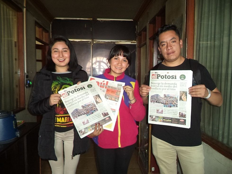 Jóvenes voluntarios socializan una navidad ecológica