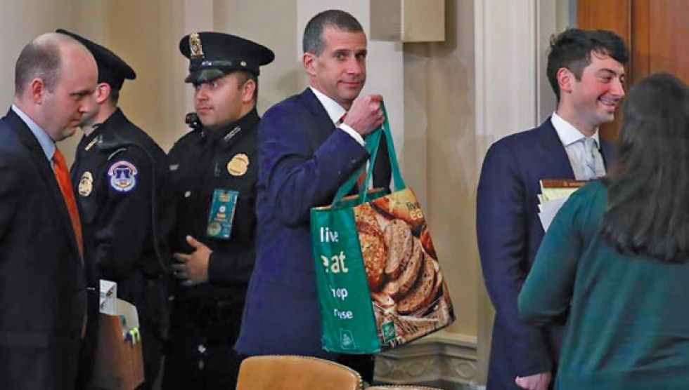 Trump abusó del poder  y "obstruyó" al Congreso