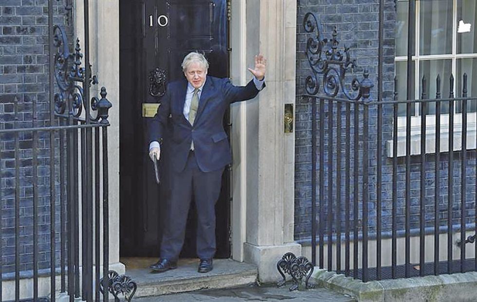 Johnson perfila su equipo para acelerar el "brexit"