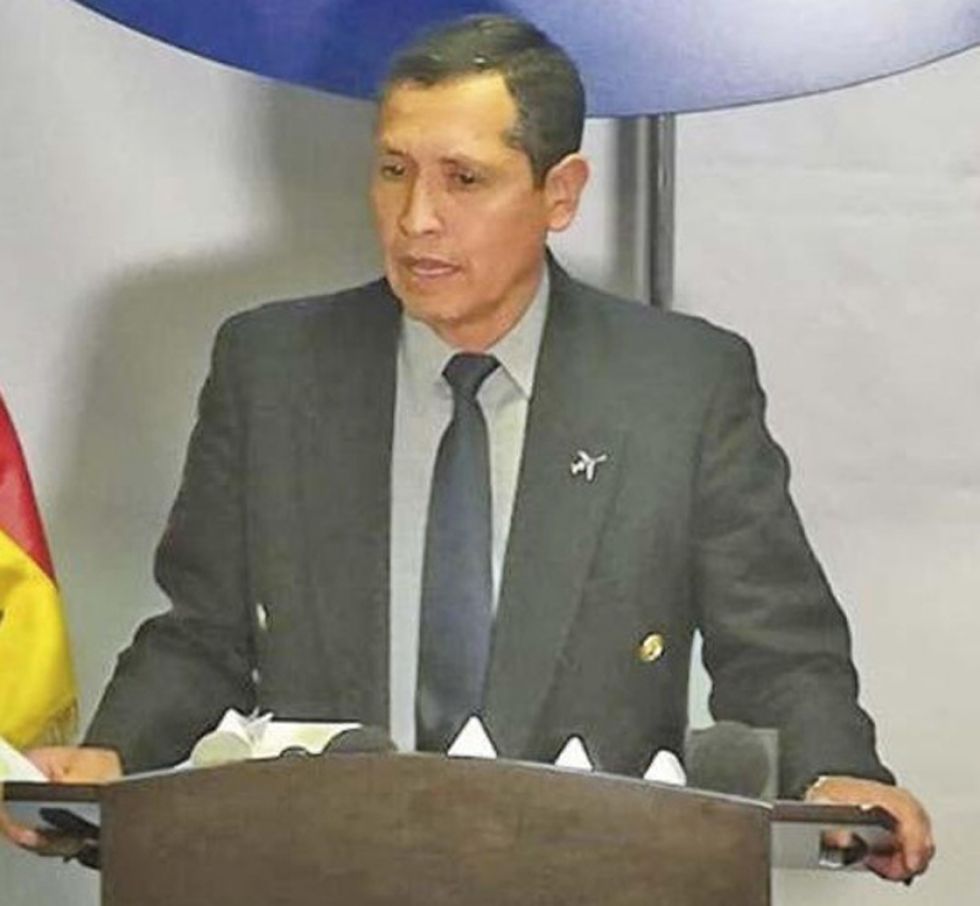 Suman 2 denuncias contra el exdirector de la DGAC