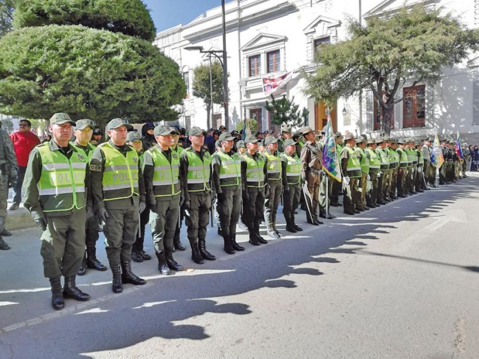 Unos 50 policías nuevos refuerzan el control vehicular