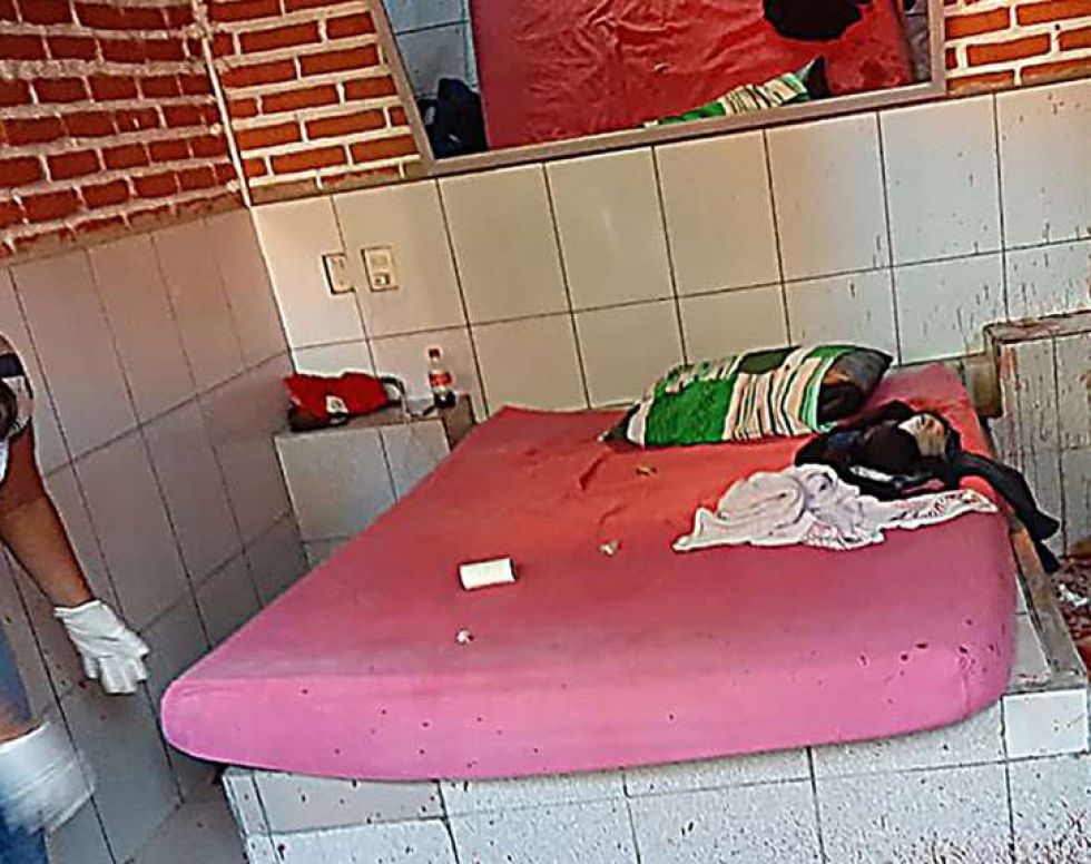 Pareja muere desangrada en un motel de Guapilo