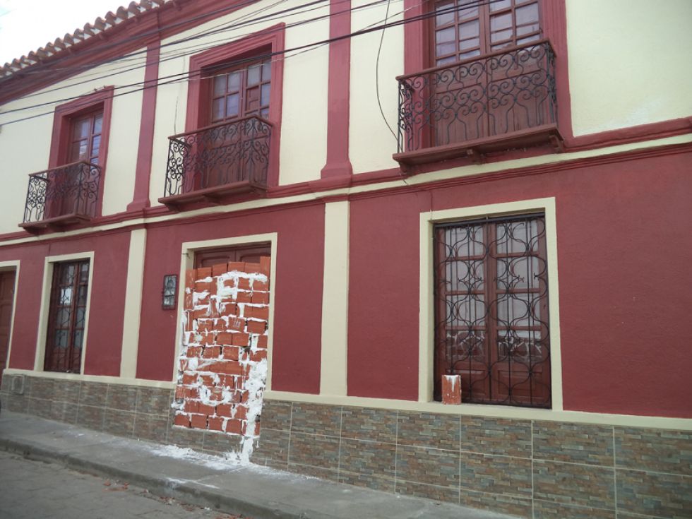 Maestros urbanos aún tienen su sede tapiada