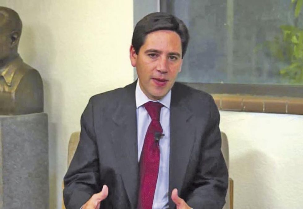 Salvador Romero Ballivián es elegido presidente del TSE