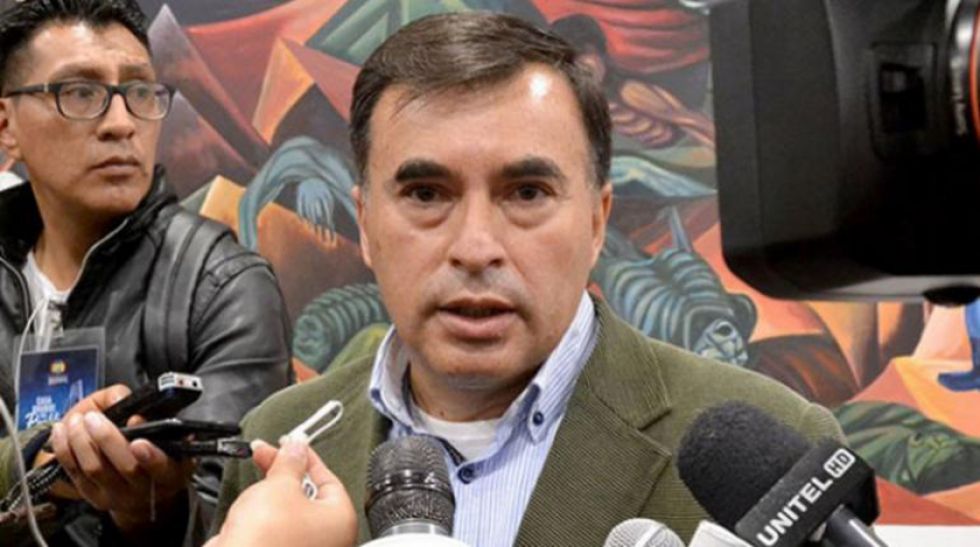 Quintana guardaba hojas de vida de militares y carpetas con contratos