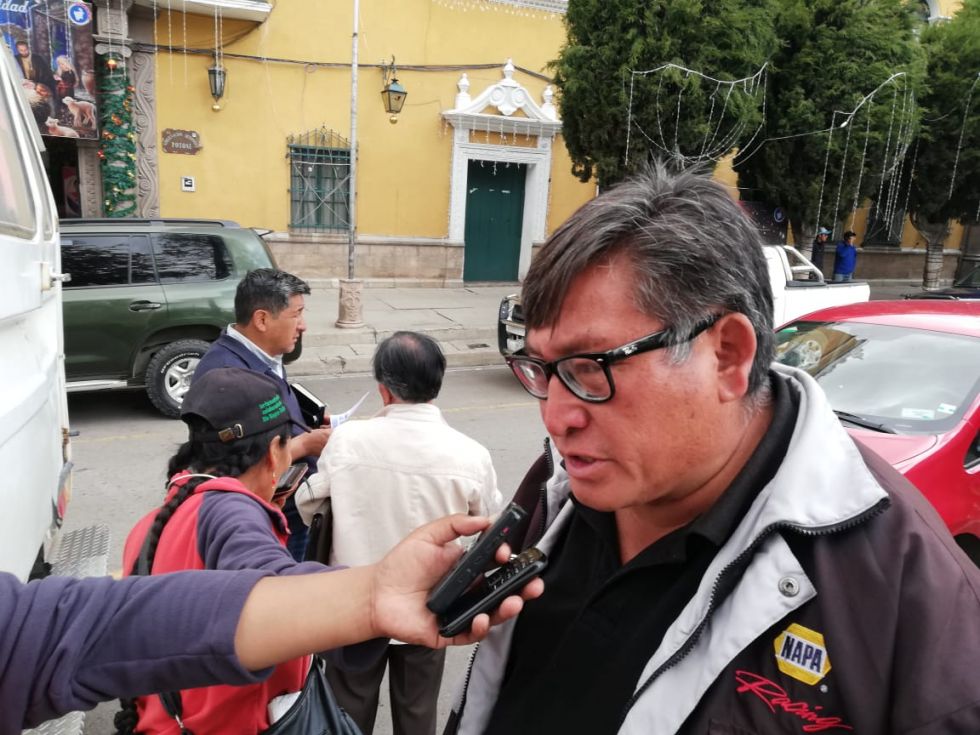 Comcipo y gobernador cumplen inspección al aeropuerto