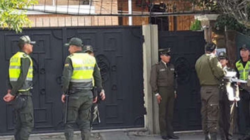 México condiciona diálogo con Bolivia a que levante resguardo policial a su legación diplomática