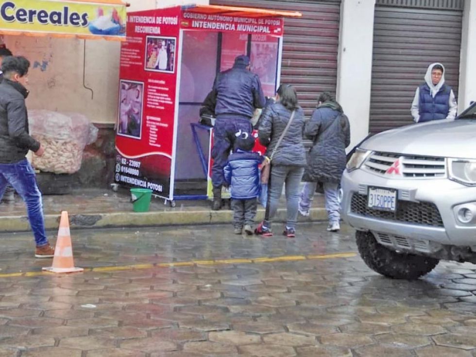 La Intendencia realizó el control del peso en mercados