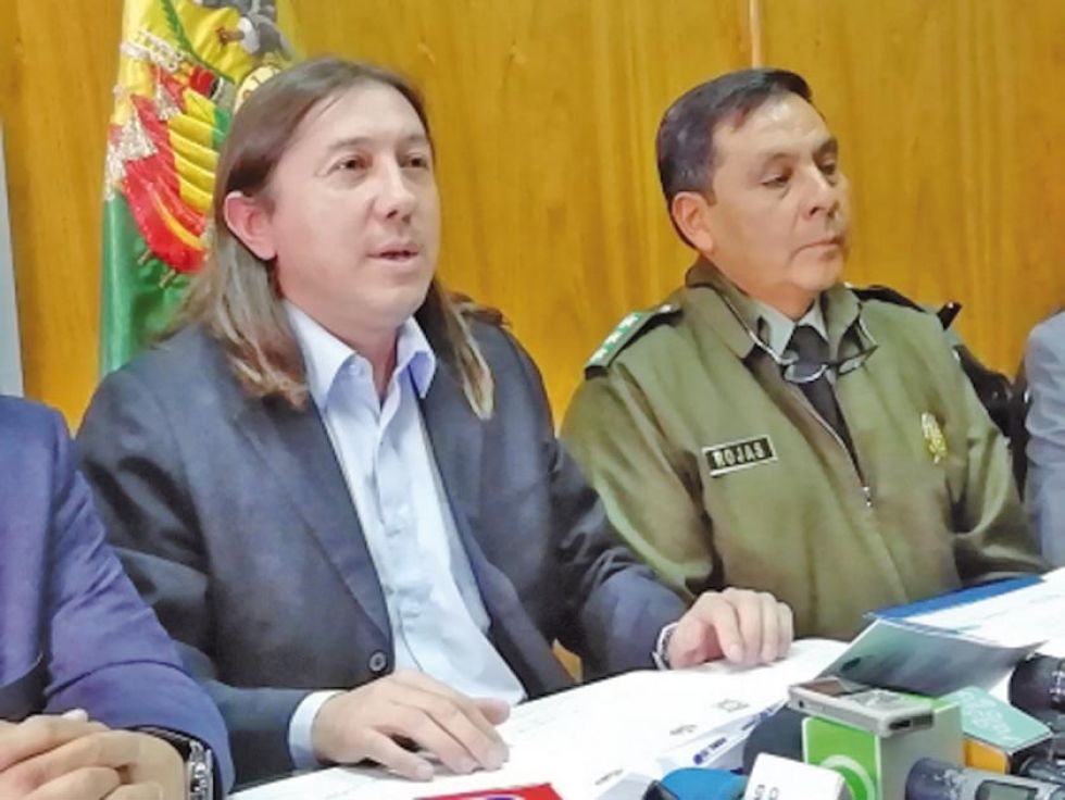 Médico acusado de mala praxis se fugó