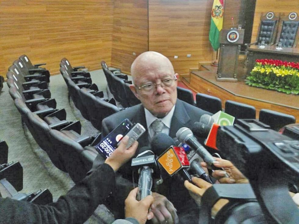 El TSE anticipa que las elecciones se realizarán el domingo 3 de mayo