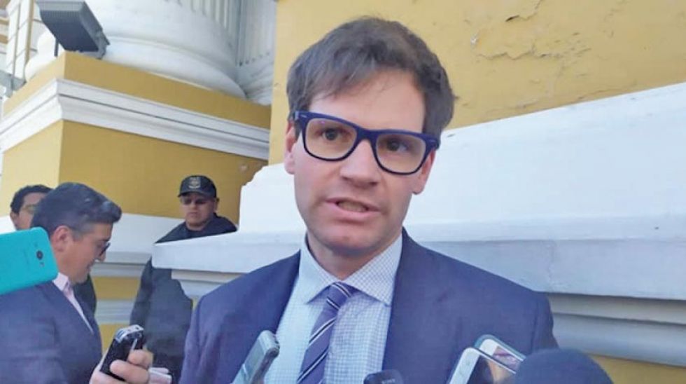 UE prevé enviar 100 veedores para las comicios del 3 de mayo 