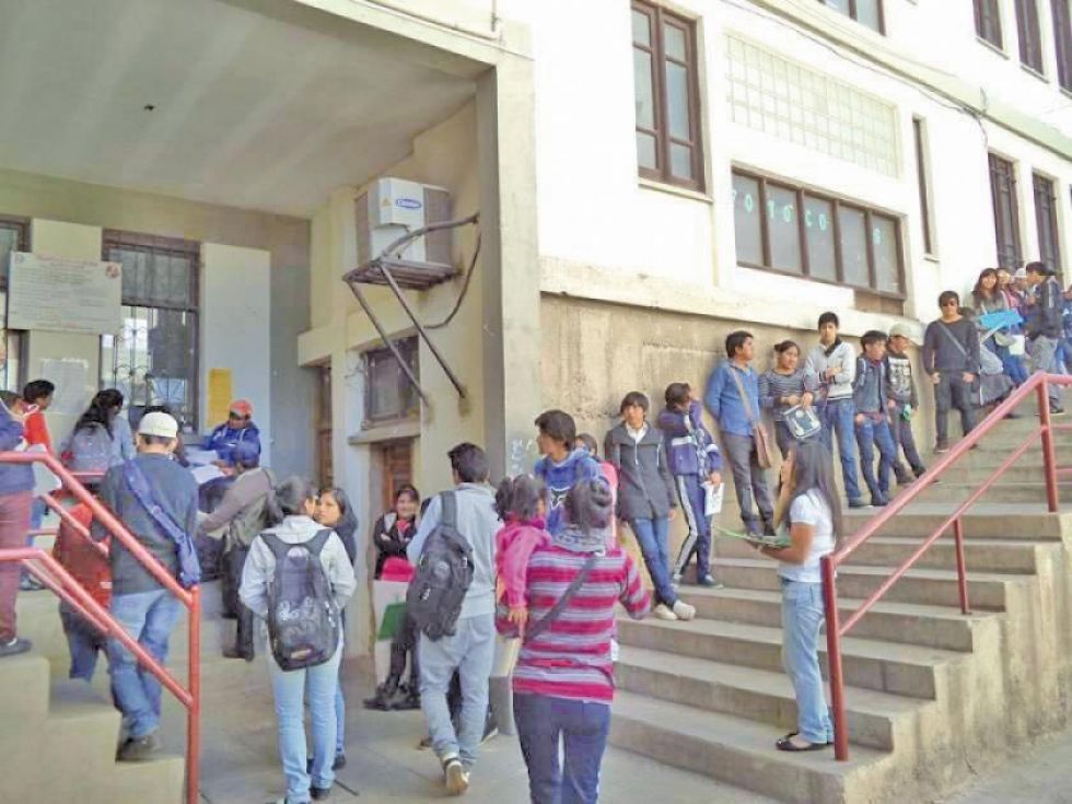 Se acaba plazo para recibir postulantes a admisiones especiales en la UATF