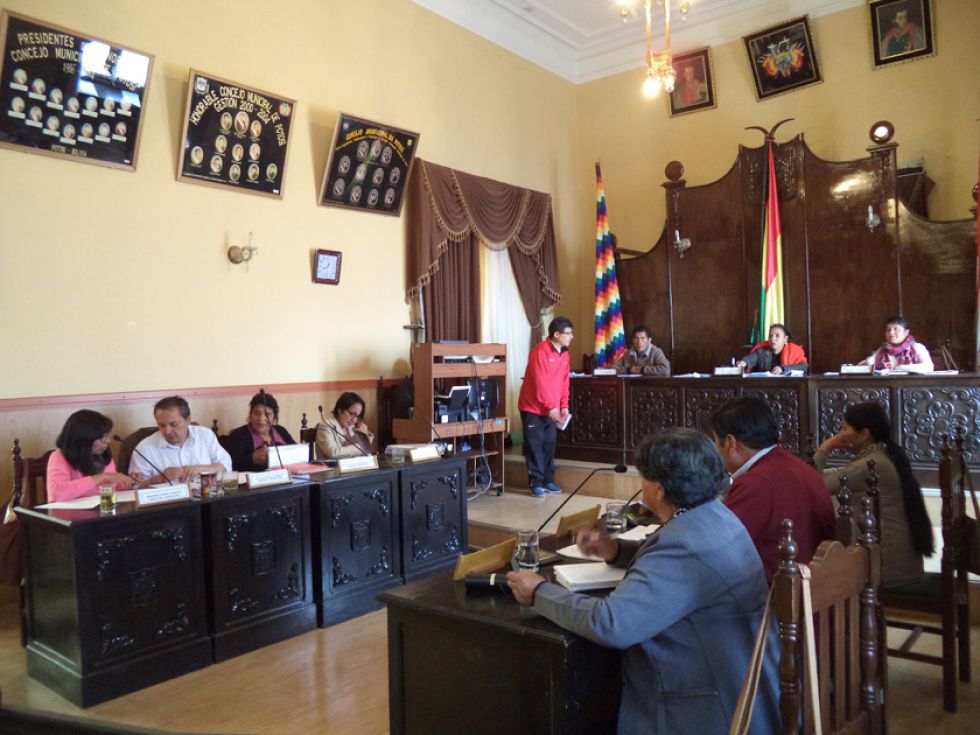 Convocan para hoy a sesión preparatoria en el Concejo para elección de directiva