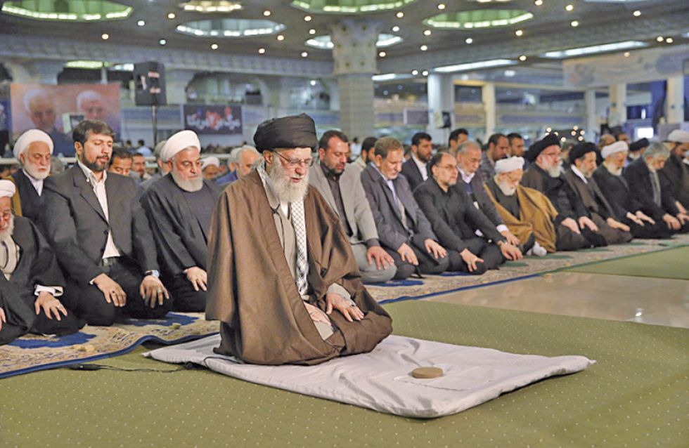 El líder supremo de Irán convoca a la resistencia