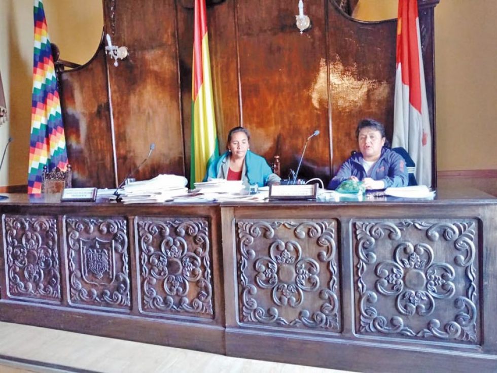 Intentan superar la crisis del Concejo con ayuda de la Defensoría del Pueblo