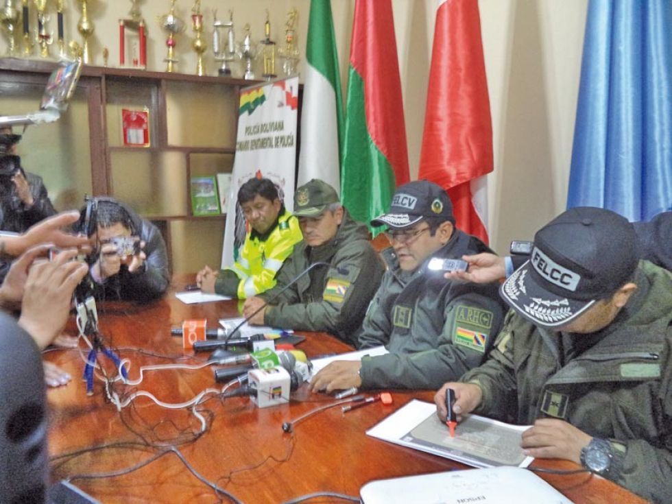 Ebrio aparece ahogado en piscina de agua residual
