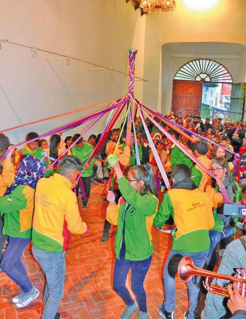 El Ballet Cima de Plata mostrará danzas navideñas