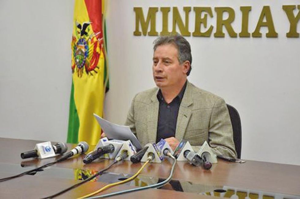 Revelan que Navarro era socio de la minera Alcira