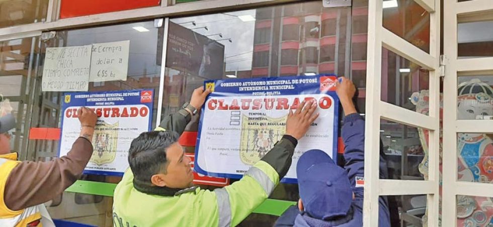 Hallan cucarachas y heces fecales de ratones en chifa