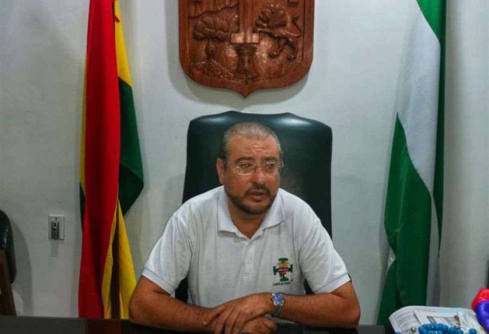 Mesa y Camacho irán a la reunión de unidad convocada por cívicos