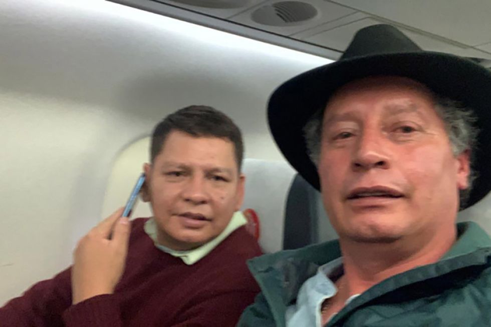 Tras una confusa aprehensión, César Navarro abandona Bolivia