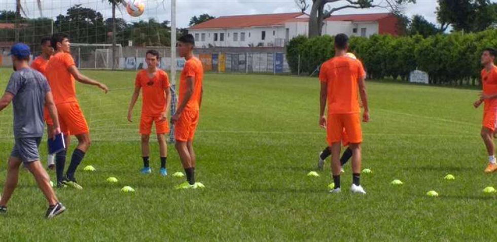Ponce afirma que Blooming debe reaccionar ante Emelec