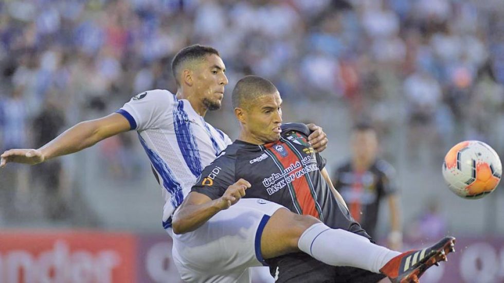 Cerro Largo iguala a Palestino con un gol de Benítez