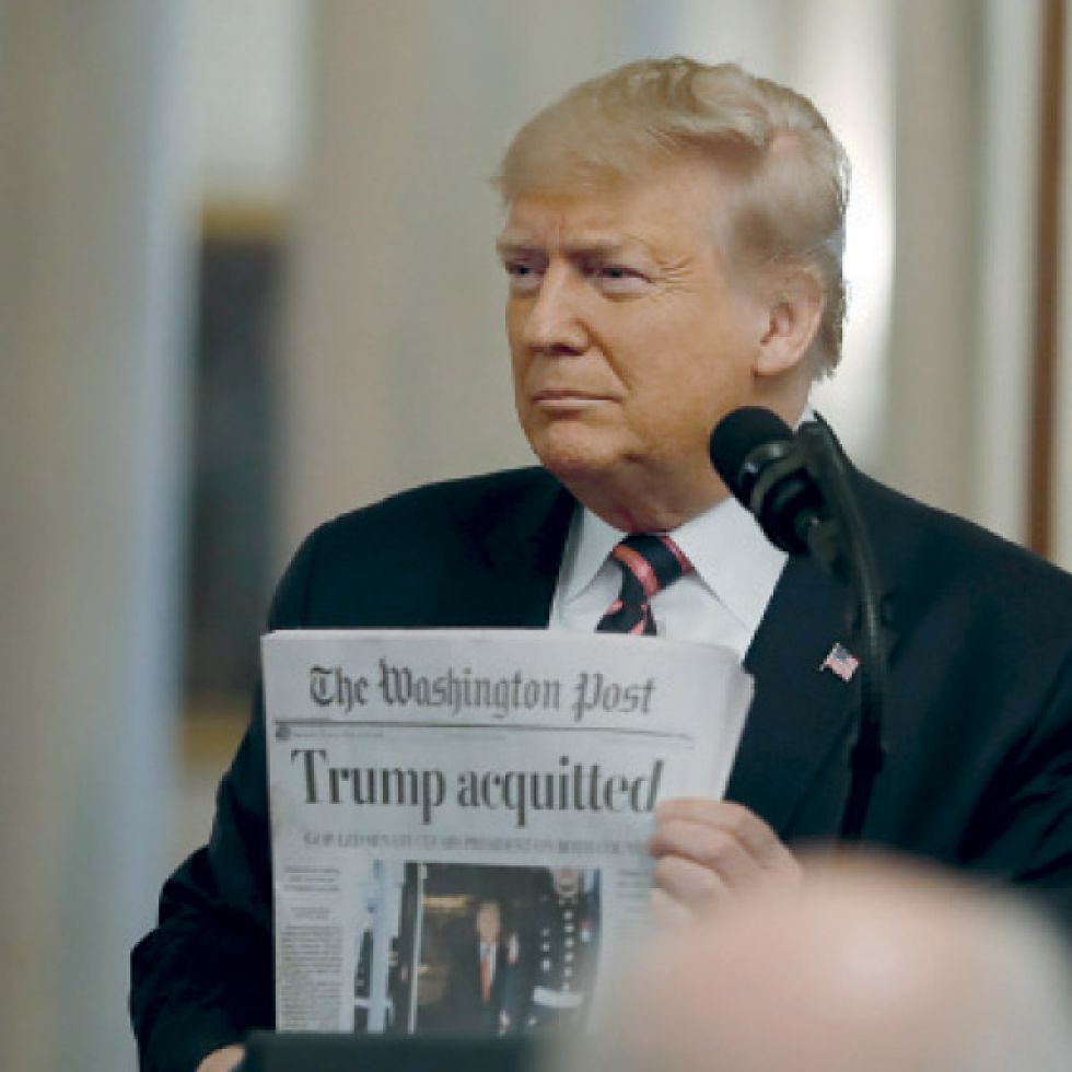 Trump celebra con un vengativo y crudo discurso