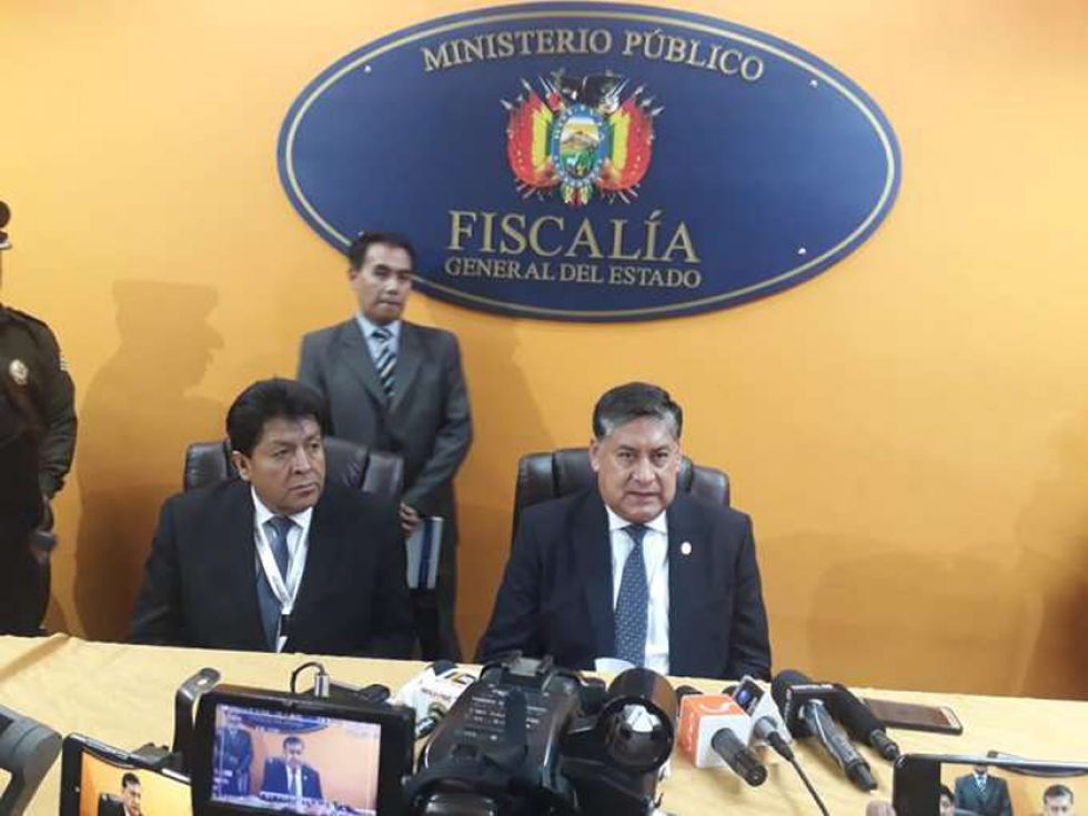 Exhumarán restos del policía que participó en el asalto a Las Américas