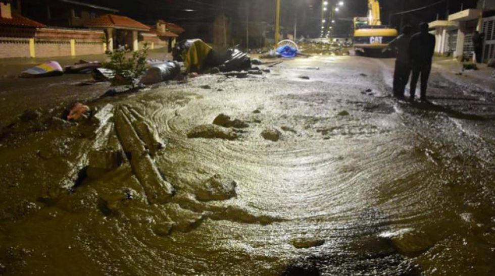 Emergencia en Tiquipaya por llegada de más mazamorra