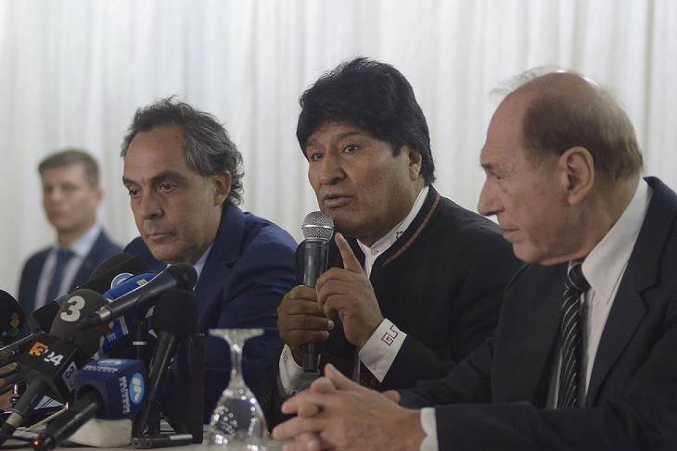 Abogados de Evo dicen que el TCP tendrá la última palabra sobre la candidatura