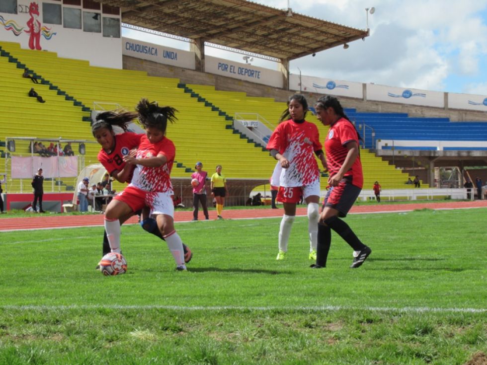 Selección potosina de damas gana y pasa a la fase final de la Copa Integración
